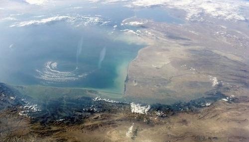 世界十大湖泊排行榜 最大的湖泊是里海(面积37万平方公里)