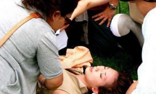 林志玲的胸被马踩爆变平胸 隆假胸惨遭言承旭抛弃