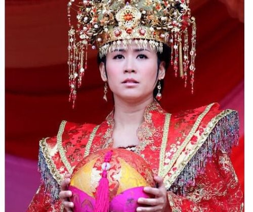 王宝钏为什么只活18天 只因在寒窑十八年的等待过的太苦