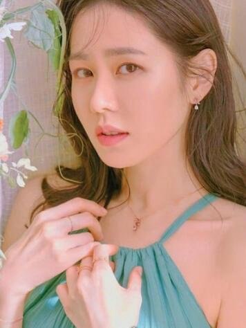 韩国最美10大女明星盘点 全智贤第4宋慧乔第8(第一名实至名归)