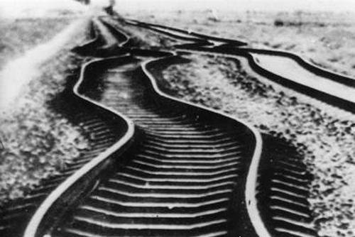 唐山大地震是哪一年 1976年(伤亡达九十多万)