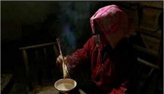 苗族下蛊的神奇之处 告诉你如何防范和辨认蛊毒