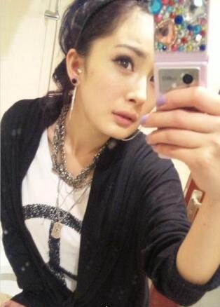 杨幂门事件回顾 出演AV影片女主被截销魂图(实则闹剧一场)