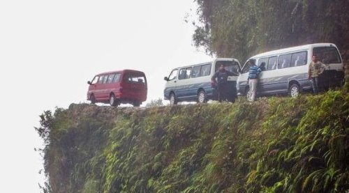 世界上最危险的公路 第一夺命公路每年平均有300人丧命于此