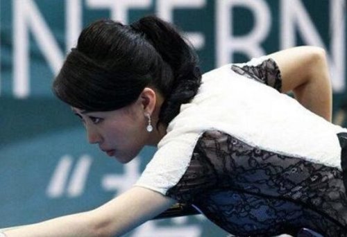 九球天后潘晓婷胸围凸点图片 75D完美身材令人大饱眼福