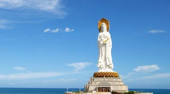 世界上最大的石刻弥勒佛像 四川乐山大佛高达71米