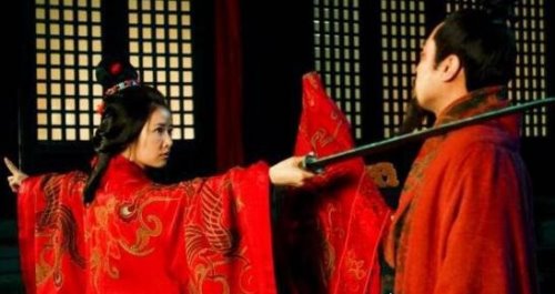 刘备的老婆是谁 抛妻弃子夫人跳井自杀(多次丧偶)