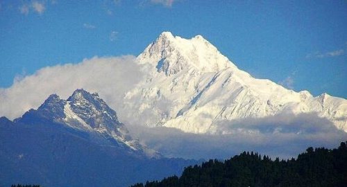 世界三大高峰 无数高山征服者在此丧命(海拔全都超过8500米)