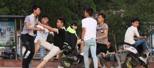 上海十大最乱学校介绍 集结全市最差学生进行打架斗殴