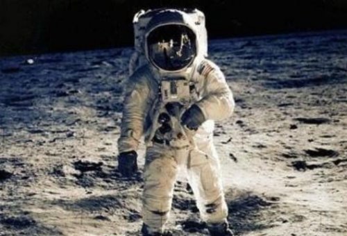 美国阿波罗登月骗局 从未登上过月球(被骗十几年)