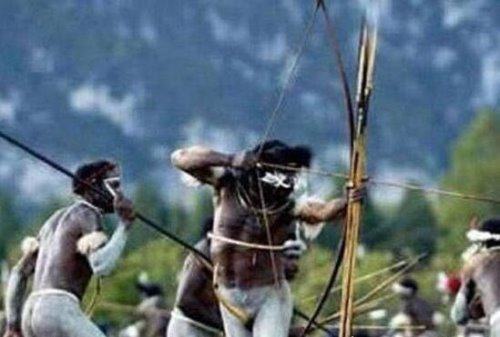 世界十大奇异民族之狗面族 狗面人身完全就是狗投错了胎