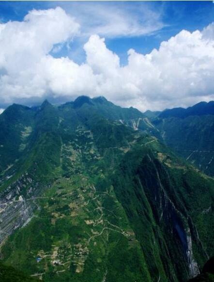 重庆最高的山 第一高峰阴条岭2796米(重庆十大高山排名)