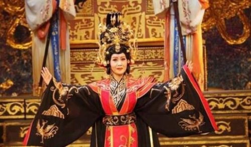 曌怎么读 读zhào与照同音(乃武则天称帝前一年多选的字)
