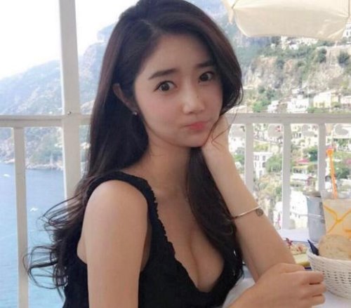 最新十大宅男女神排行榜 天使面孔魔鬼的身材