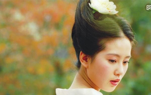 2018中国十大美女排行榜 古力娜扎和迪丽热巴(异域风情的美人)