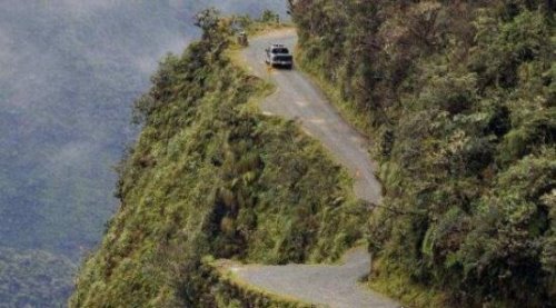 世界上最危险的公路 第一夺命公路每年平均有300人丧命于此