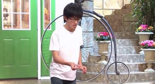 世界上打响指最快的人 1分钟296次创吉尼斯世界纪录(视频)