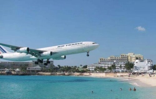 世界上最危险的海滩 Maho海滩(每年至少造成200人受伤)