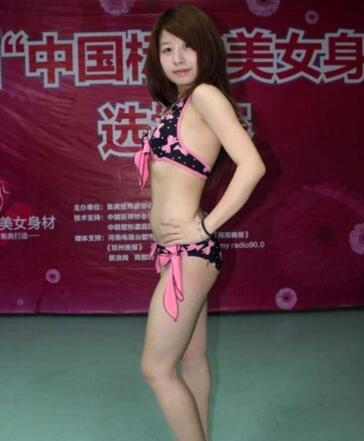 美女台球裁判吕帅希胸围 G罩大奶整形丰胸黑历史