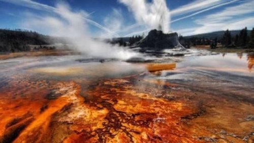 世界上最大的火山 黄石公园超级火山9000平方公里