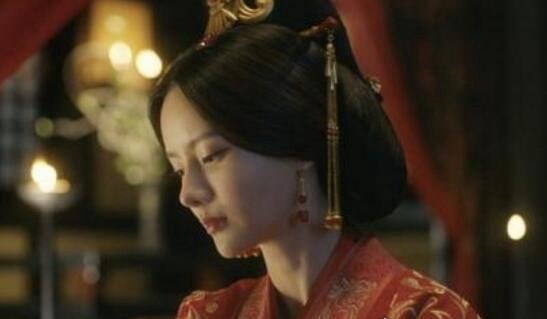 虎啸龙吟曹睿扮母女装 历史上曹睿有恋母情结吗