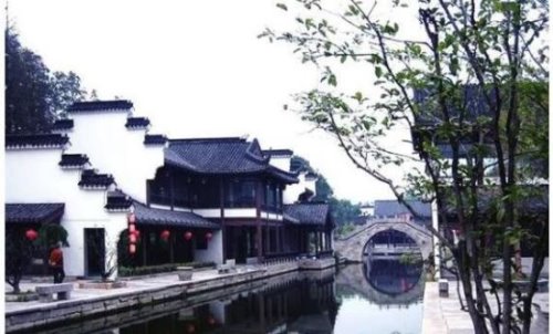 乌衣巷位于哪里?南京秦淮河上的文德桥旁(关于乌衣巷的历史由来)