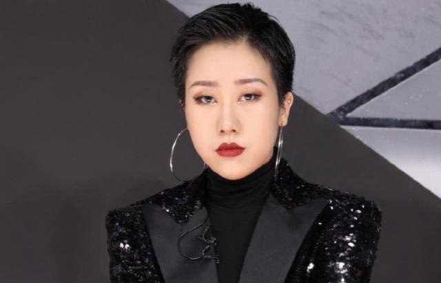 上官喜爱原名叫什么年龄多少 得知年龄后坐不住了(真名叫马宝尔)
