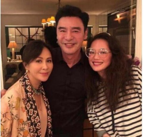 刘嘉玲豪宅开派对 群星云集玩的很嗨(舒淇各种搞怪出镜)