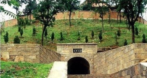 三国孙坚怎么死的 一代将星死于小兵的埋伏
