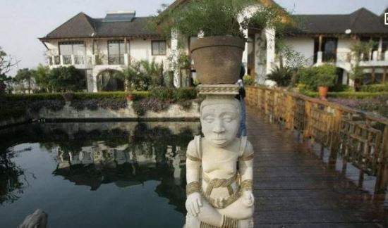 深圳海上皇宫事件真相 不要试图触犯法律的的死角(违建)