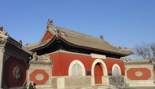 2004年北顶娘娘庙事件 施工刮起诡异大风挖出蛇坑