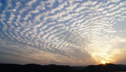 什么是地震云 地震云图片大全(并不能预测地震)
