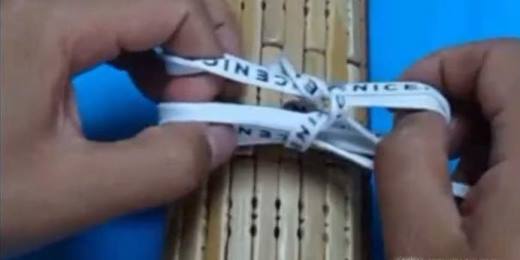 简单教你鞋带太长怎么系鞋带 双蝴蝶结方法