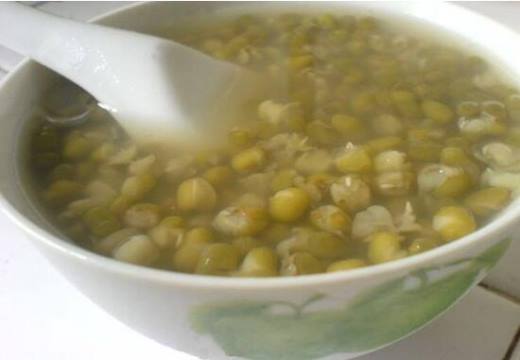 夏季适合喝什么汤 夏季喝什么汤好养生(10种)