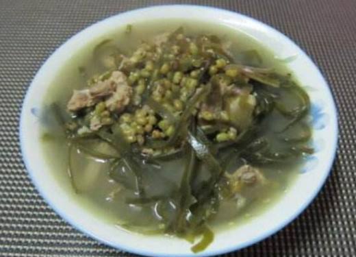 夏季适合喝什么汤 夏季喝什么汤好养生(10种)