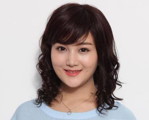 男人为什么总喜欢摸女人的胸?
