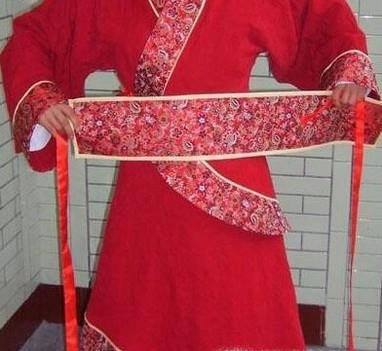 汉服怎么穿？汉服穿法图解步骤