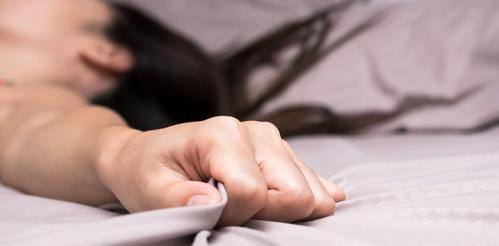 女性怎么达到性高潮 女人性高潮技巧 性高潮方法