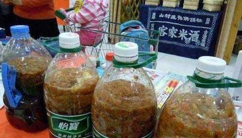马桶上有黄渍怎么办?