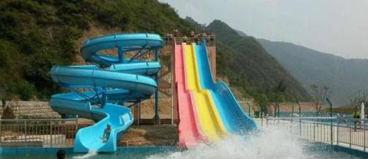水滑梯玩耍要注意哪些问题