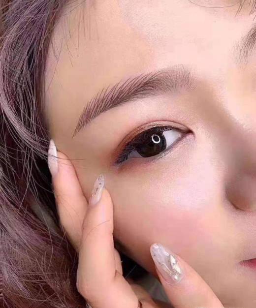 各种脸型适合的眉型 以及怎么画各种眉型