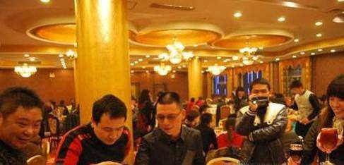 怎样在酒桌上说客套话和敬酒词