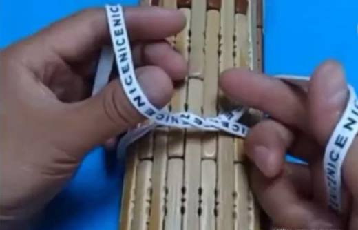 简单教你鞋带太长怎么系鞋带 双蝴蝶结方法