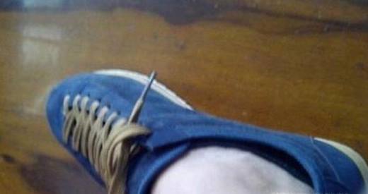 隐藏鞋带系法 教你把鞋带末梢隐藏