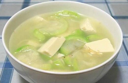 夏季适合喝什么汤 夏季喝什么汤好养生(10种)