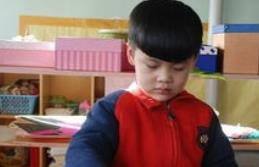 幼儿园数学区自制手工玩教具：毛毛虫数字1 10