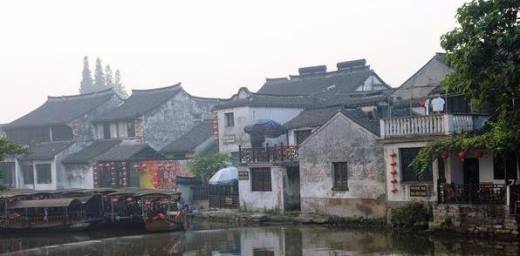 乌镇好玩还是西塘好玩