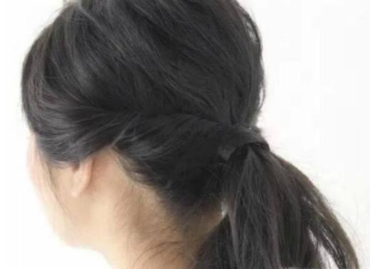 学生长发怎么扎好看