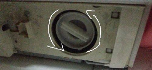 滚筒洗衣机门打不开的解决办法