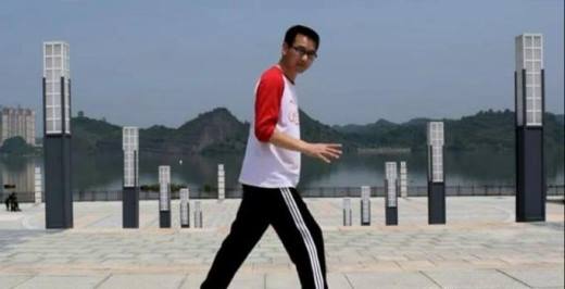初学者怎么学习鬼步SEVE的奔跑步